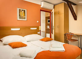 Hotel Golden City Garni 5