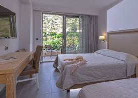 Cactus Beach Hotel 2