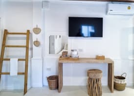 Elephant Beach Club & Resort Samui 4