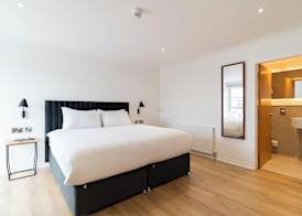 PREMIER SUITES Edinburgh Fountain Court 5