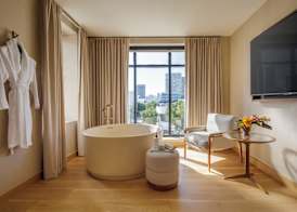 The Moore Miami 5