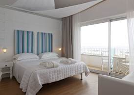 Luxor Beach Boutique Hotel Cattolica 3
