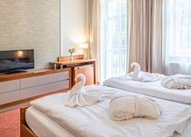 Hotel Reza 4