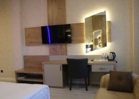 Isnova Hotel Airport 5