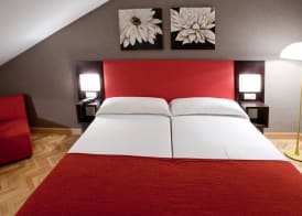 Hostal Carlos III 4