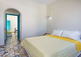 Nissia Beach Apartments & Suites 4