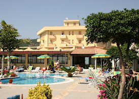 Hotel Residence Sciaron 5