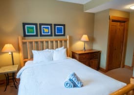 Timberline Lodges by Fernie Lodging Co 4