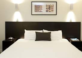 Causeway 353 Hotel 5