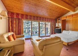 The Lodges at Craigendarroch Country Club 5