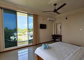 Noah Private Beach House 4