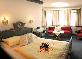 Alpine Hideaway ZILLERTALERHOF - 4 Sterne Superior 2