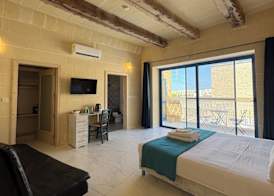 Fiftyfour West Boutique Living 5