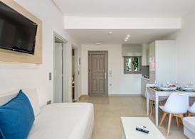 Marinos Beach Hotel 5