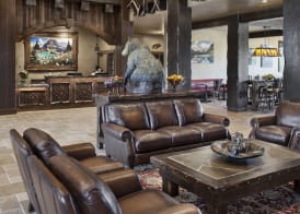 Glacier International Lodge 3