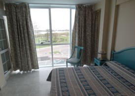 Hotel Los Juncos 4