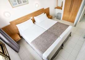 Ura Hotels Roslara 4