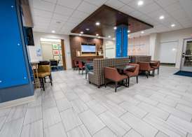 Holiday Inn Express & Suites LAKE CHARLES SOUTH CASINO AREA by IHG 4