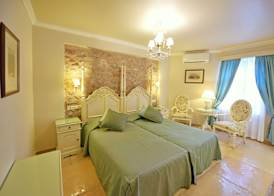 Angelica Traditional Boutique Hotel 5