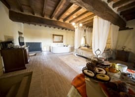 Hotel La Tavola Rotonda 5