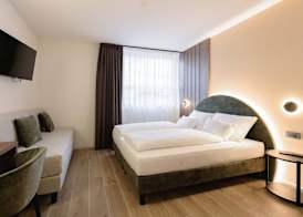 NAOMI Rooms 4