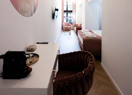 Bracka Main Square Apartments 3
