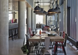 MOXY Vienna Airport 3