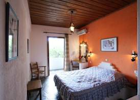 Paradise Hotel 5
