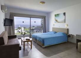 Penelope Beach Hotel Apts 3