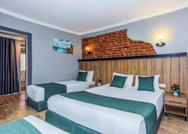 La Pera Suites Hotel 4