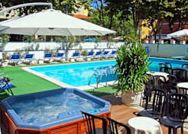Hotel Carillon 2