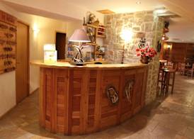 Logis Hôtel Les Autanes & Spa 2