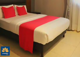 LA ROCHELLE HOTEL 3