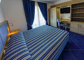 Astro Suite Hotel 4