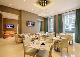 PARK GRAND LANCASTER GATE 2