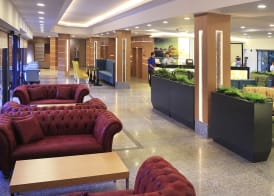 Club Aqua Plaza 2