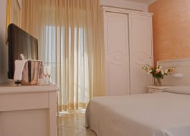 HOTEL AMBRA - Fronte Mare - Vicinissimi al Centro 5