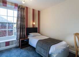 The George Hotel 5