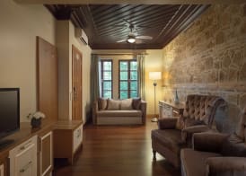 Dogan Hotel 4