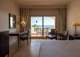 Continental Plaza Beach Resort 3
