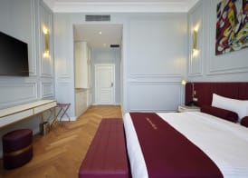 New Inn Hotel Old Town 3