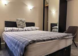 The Lansbury - Whitby 5