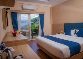 Majestic Lake Front Hotel & Suites 5