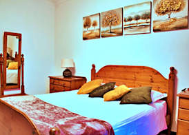 Green Grove Guest House 4