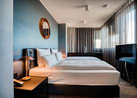 CLOUD No7 APARTMENTS - The Original 5