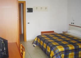 Blue Hotel 4