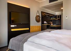 Holiday Inn - the niu, FURY ASCHHEIM MESSE by IHG 5