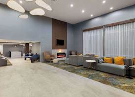 La Quinta by Wyndham Knoxville Central Papermill 3