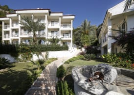 Morina Deluxe Hotel 3