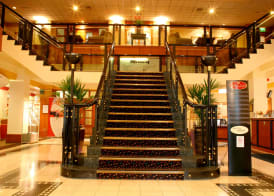 Crowne Plaza LEEDS by IHG 5